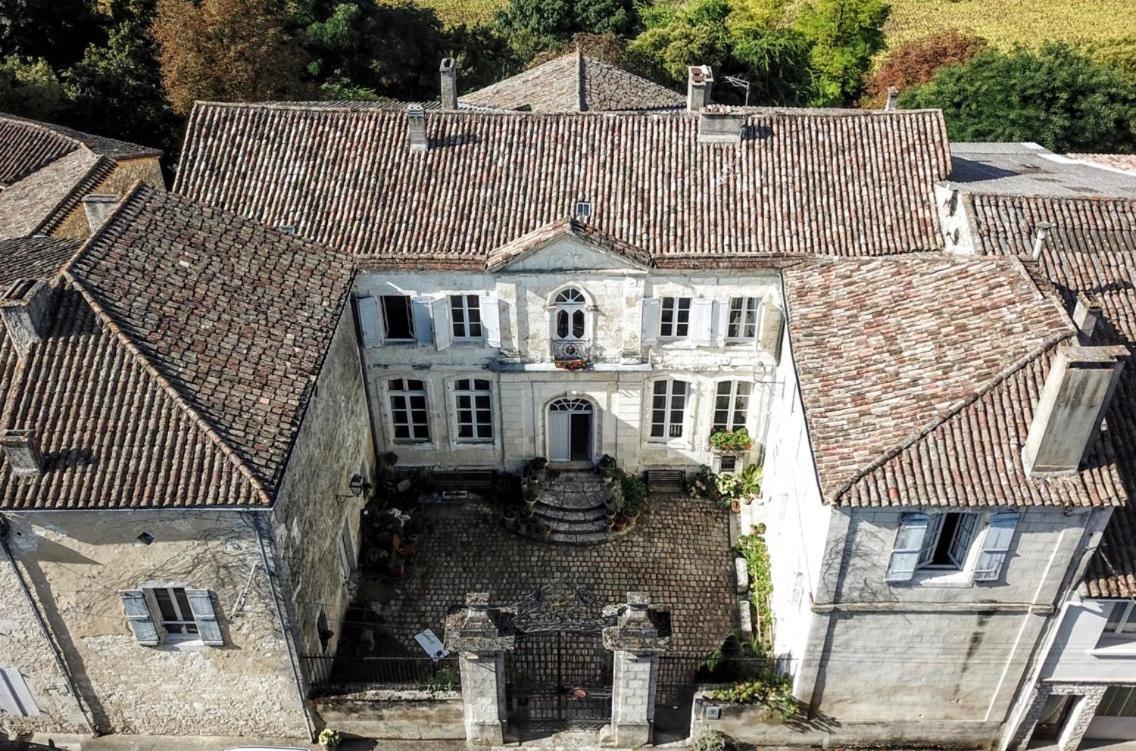 Cours De Thomazeau Bed & Breakfast Castillonnes Exterior photo